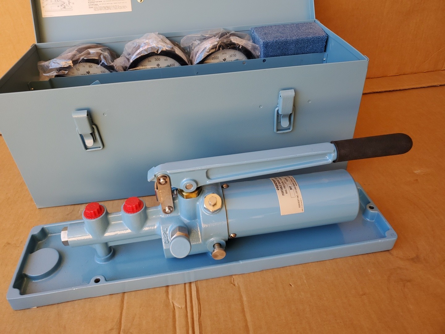 Ashcroft Portable Dead Weight Tester 5,000lb Hydraulic Pressure 1327 DG4-50