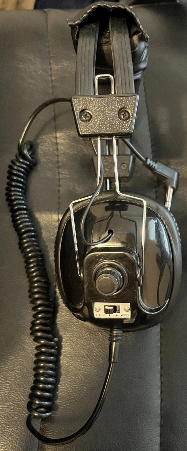 Headphones with Mono and Stereo Switch Volume Control Knobs Included 1/4 in Jack