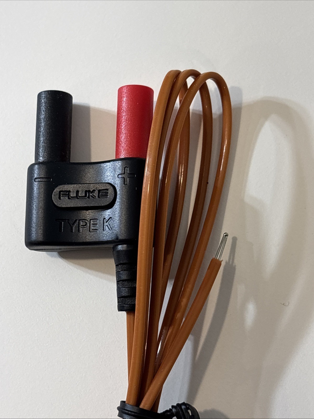 Fluke 80BK-A Type K Thermocouple, Temperature Bead Probe, Clamp – Multimeter