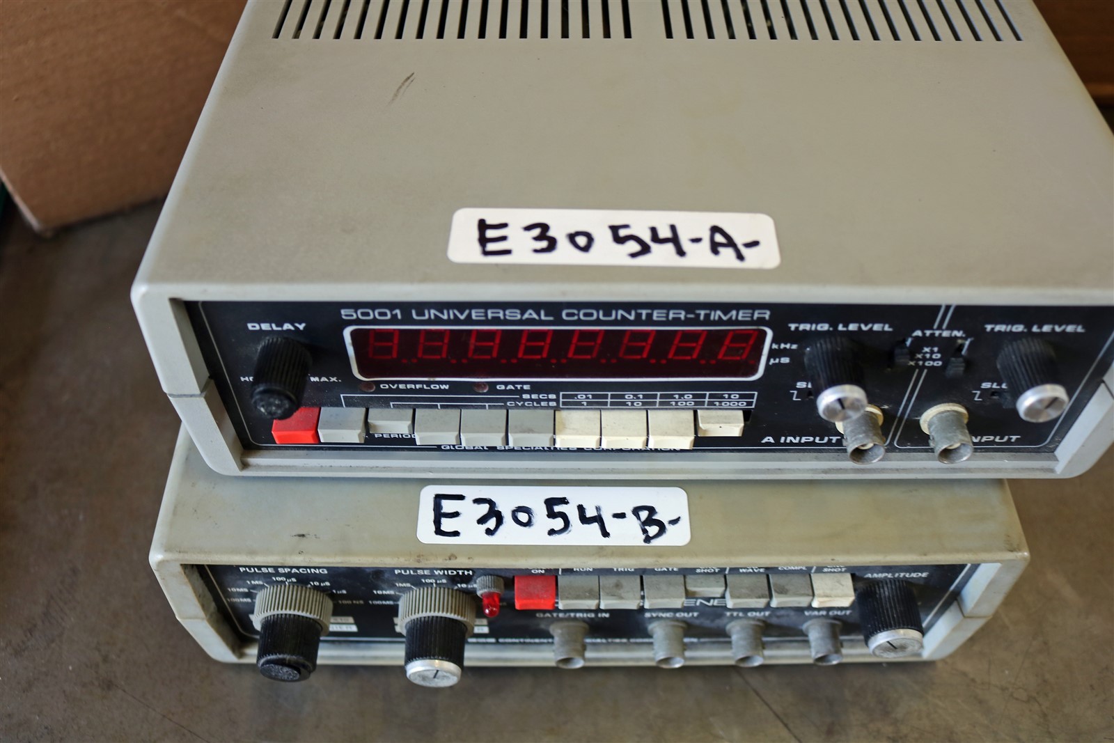 4001 Pulse Generator & 5001 Universal Counter Timer, Global Specialites – E3054