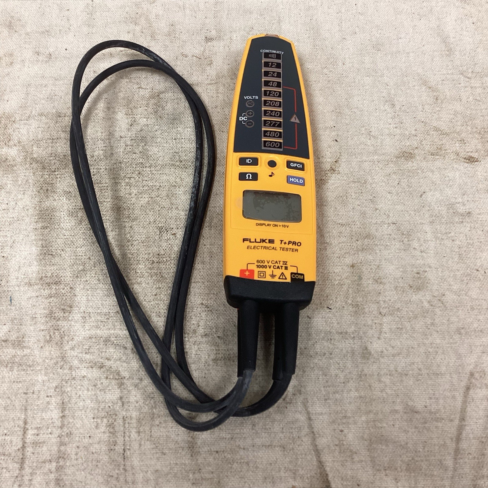 FLUKE Fluke-T+Pro Voltage Tester CAT III 1000V/CAT IV 600V