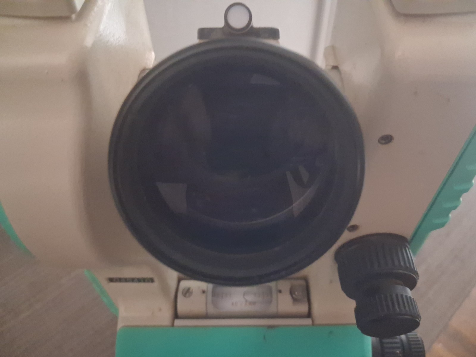 Nikon NE-101 Digital Construction Theodolite – White/Blue