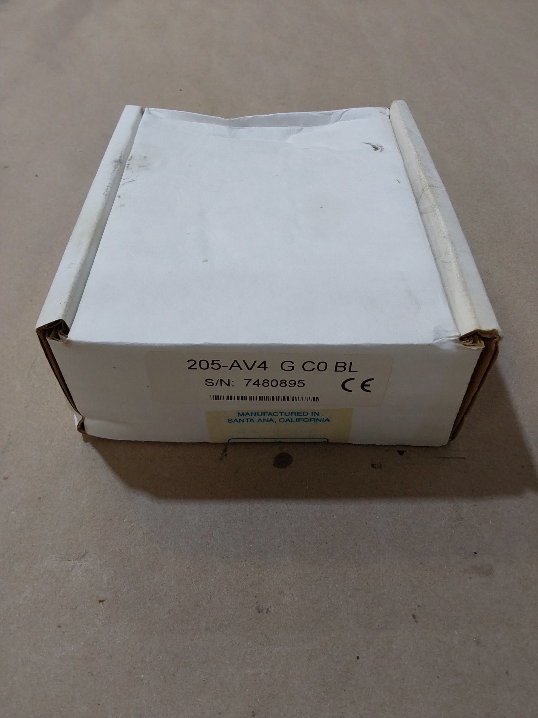 Newport 3 1/2 Digit Mini-Size DC Voltmeter 205-AV4 G C0 BL