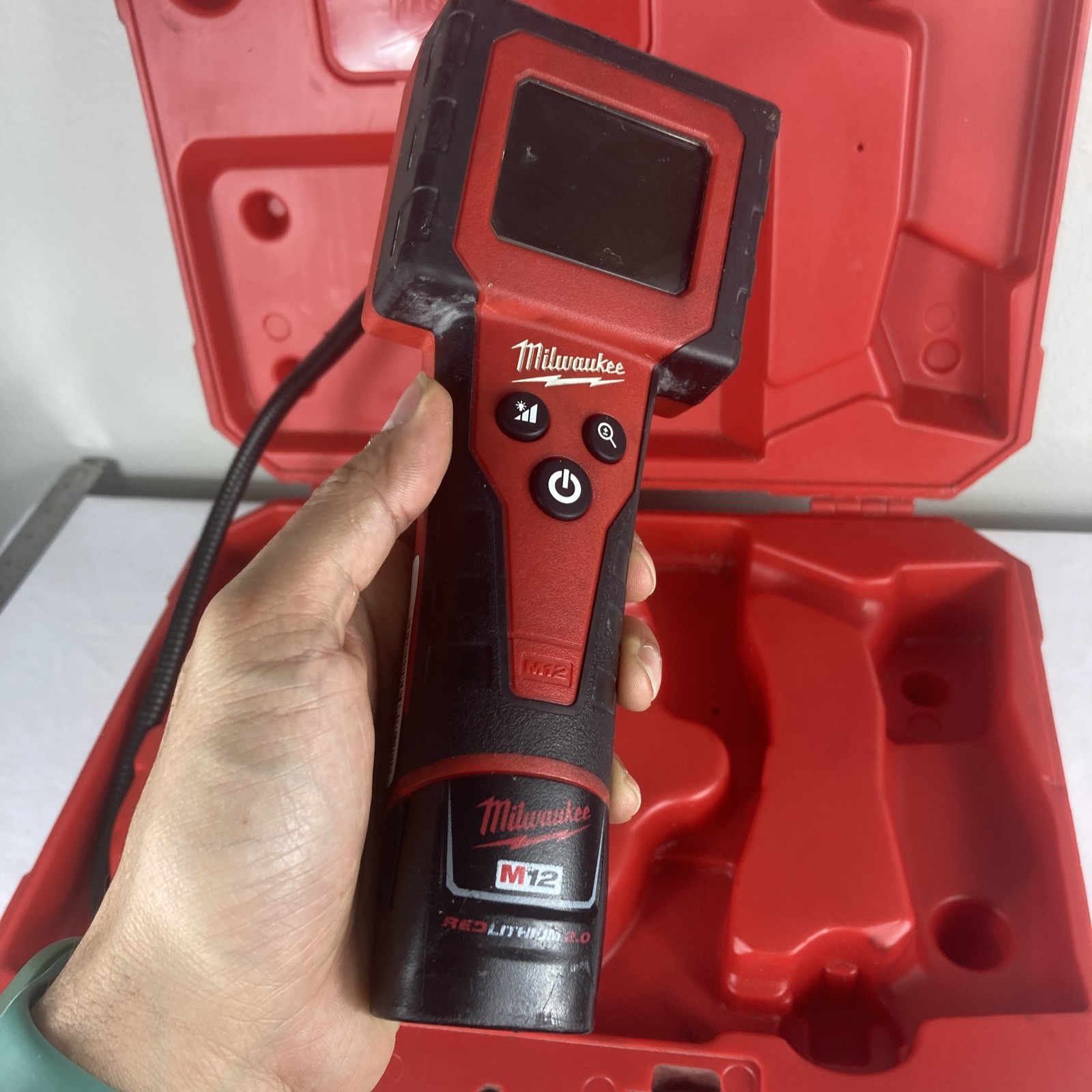 Milwaukee 2313-21 M12 12 Cordless M-Spector Digital Inspection 360 Camera Kit