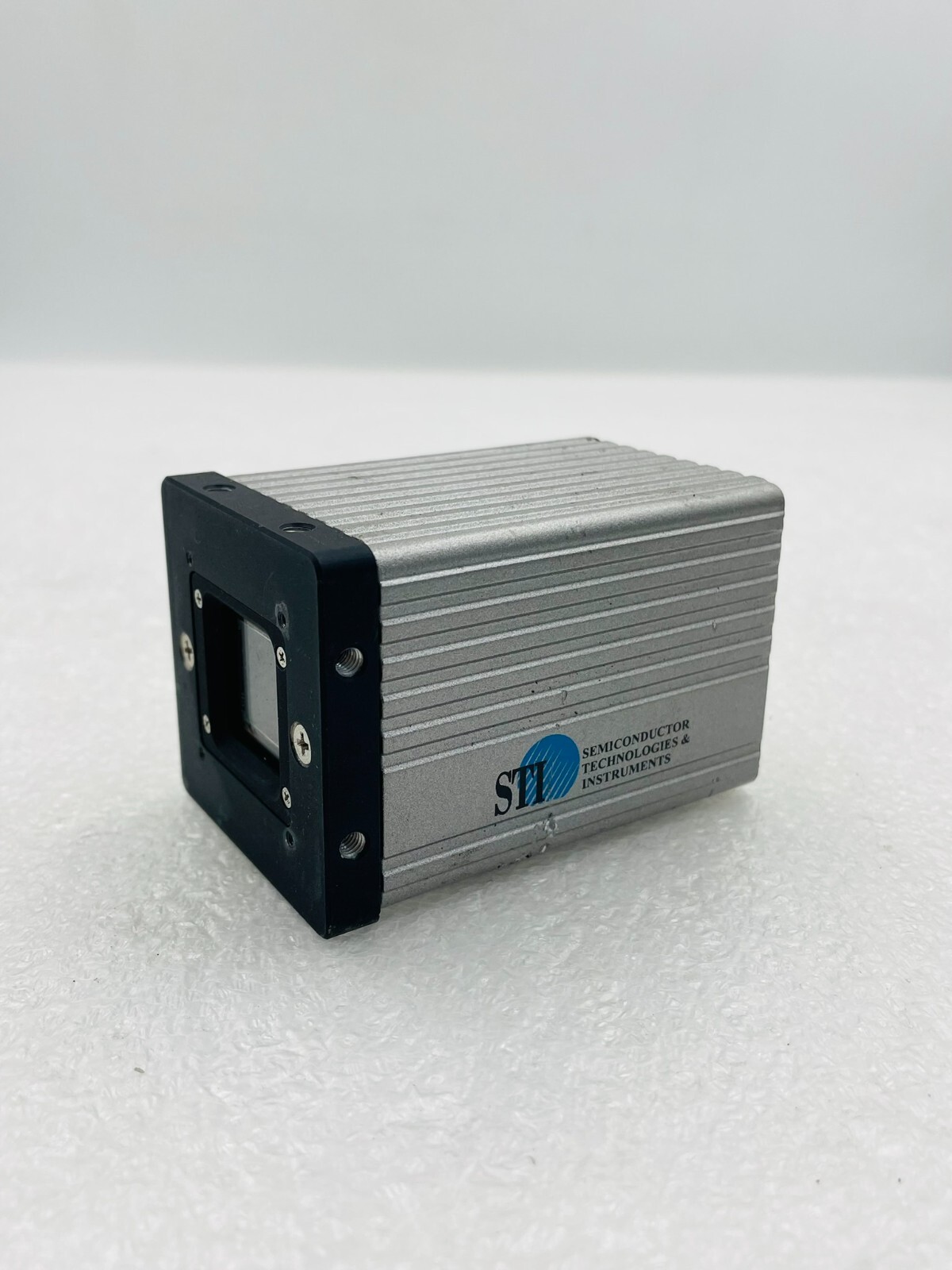 STI Adimec-4020m/D_ST CCD Camera