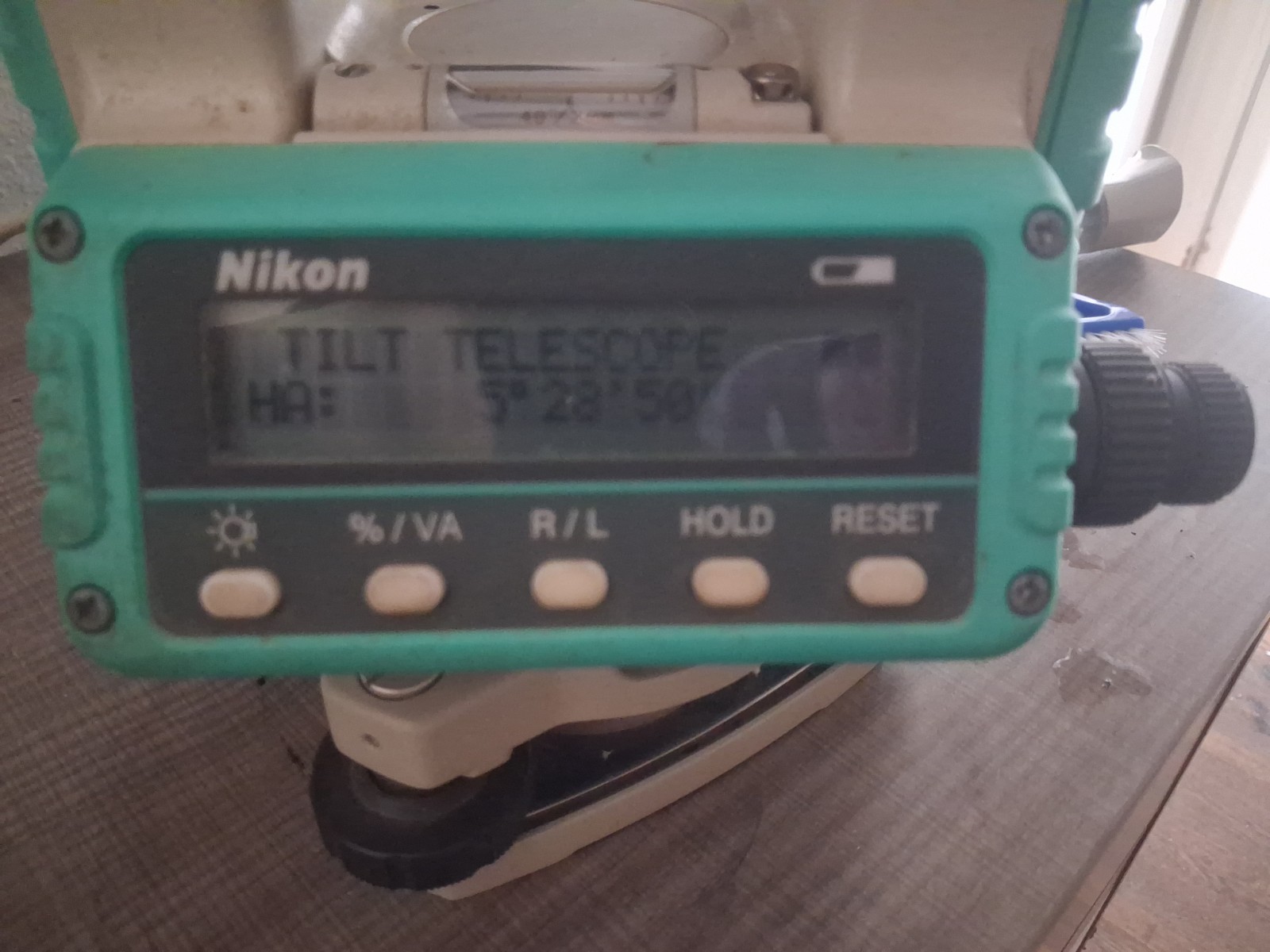 Nikon NE-101 Digital Construction Theodolite – White/Blue