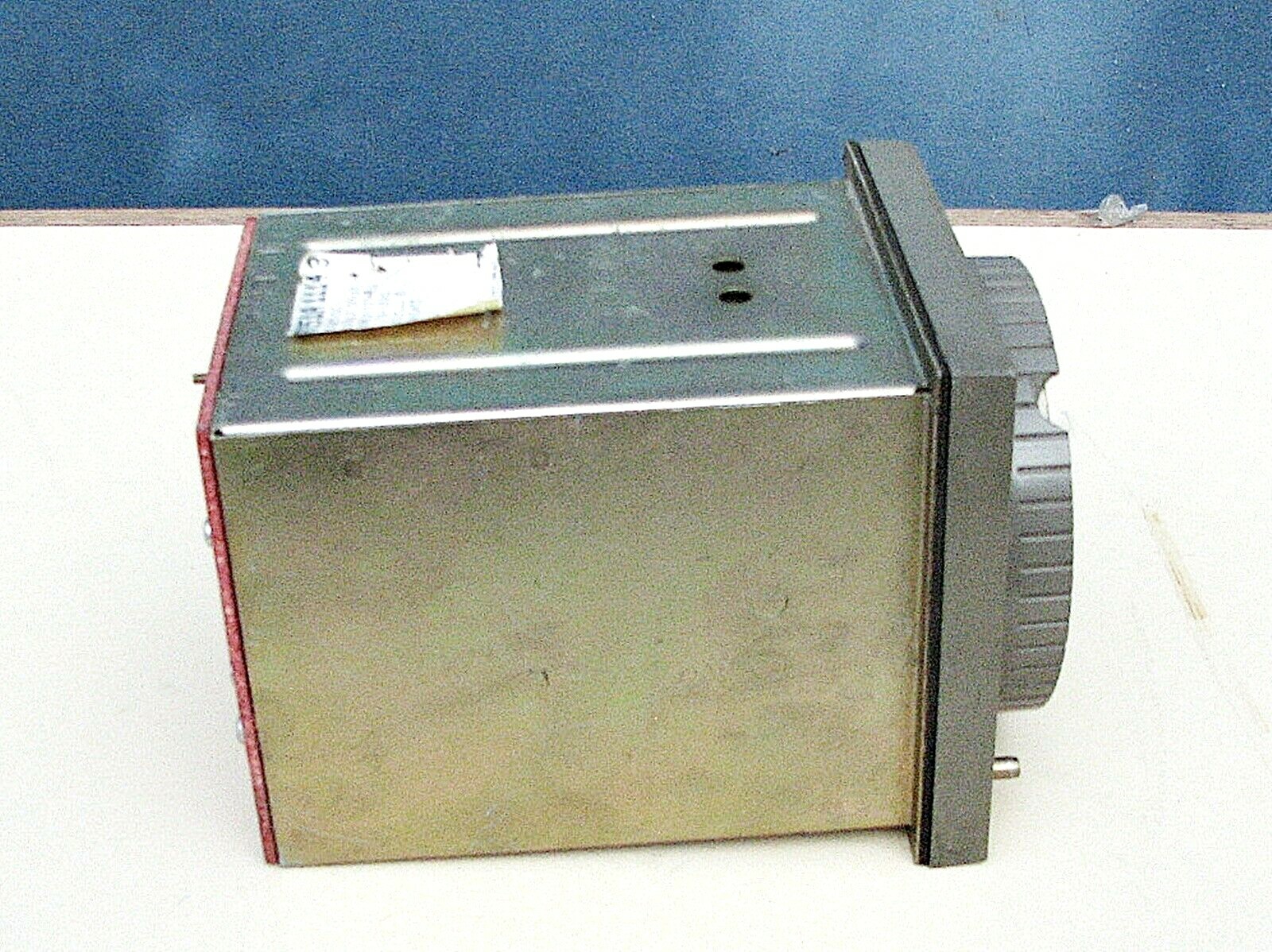 Honeywell R7351A11143 Dialatrol Temperature High Limit Controller 0-1200f/0-650c