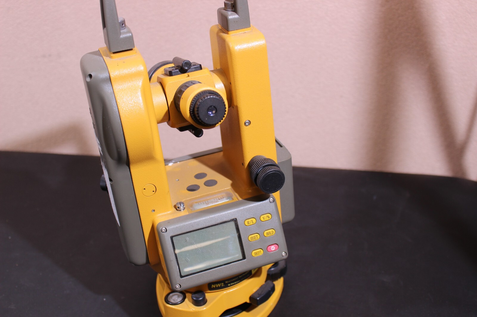 Northwest Instrument 5″ Digital Theodolite NETH503
