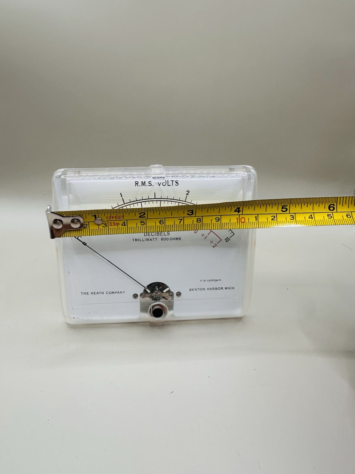 NOS Heathkit Simpson 4.5″ Rectangular Panel Meter RMS Volts DB 200uA 1329 W/ Box