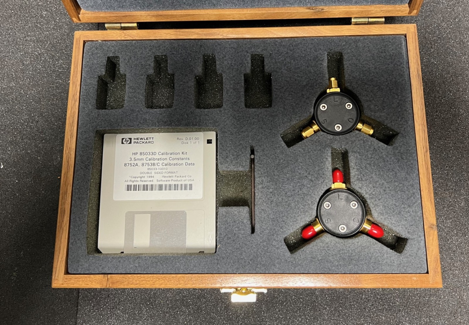 HP/AGILENT/KEYSIGHT 85033D 3.5MM CALIBRATION KIT, INCOMPLETE, GOOD FOAM IN CASE