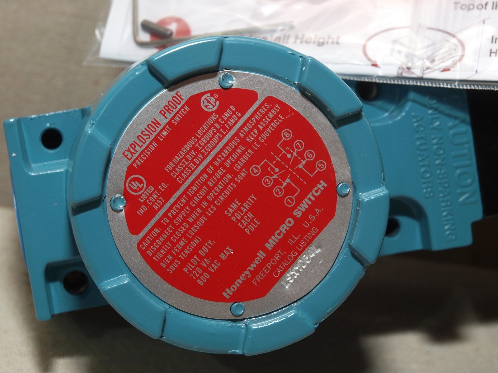 Apache 53000000 pigPro 53 Passage Indicator set at 1480psi – Honeywell LSXYDB4L