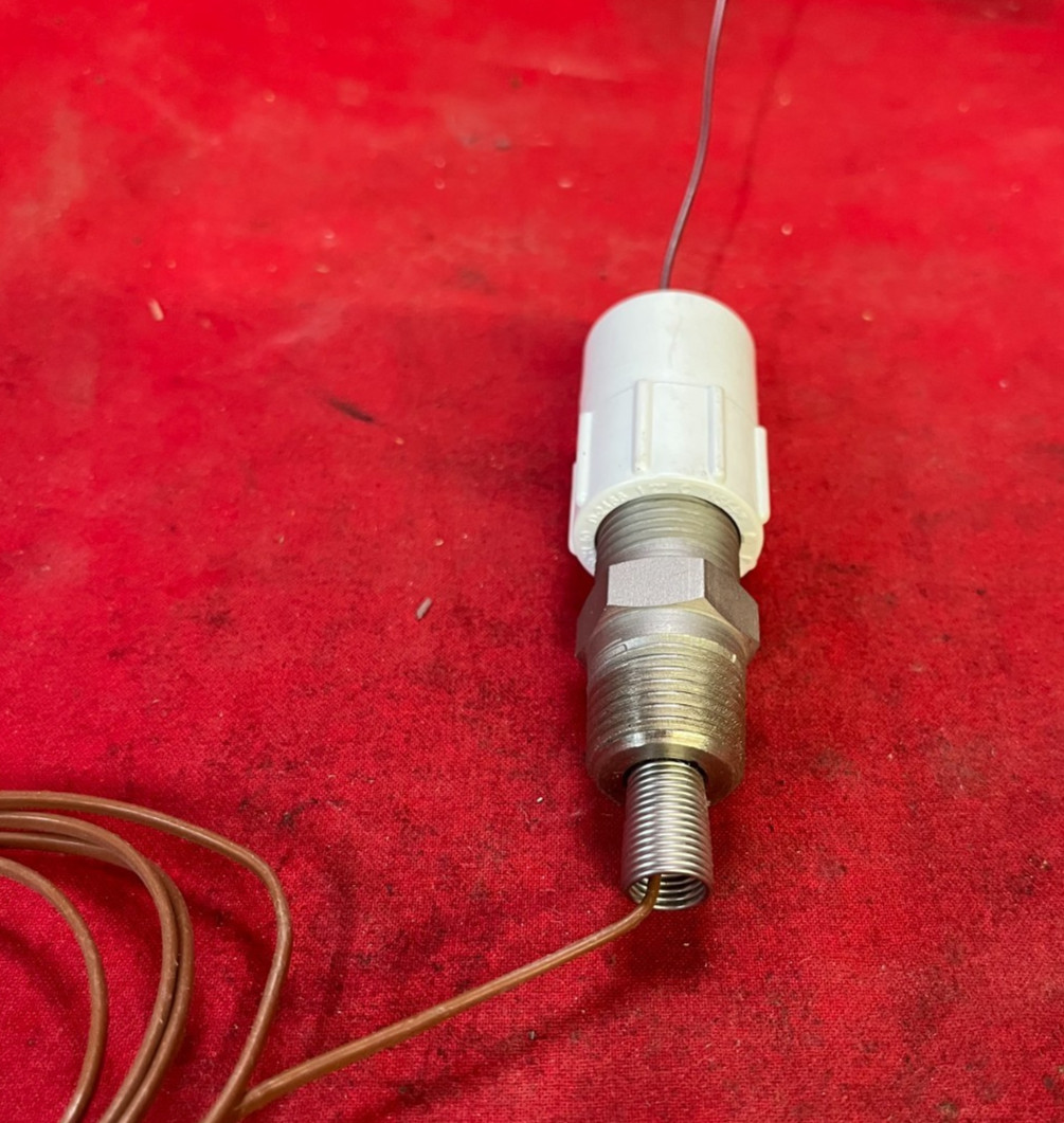 UNBRANDED THERMOCOUPLE PROBE WITH THREADED FITTING AND 36″ LEADS
