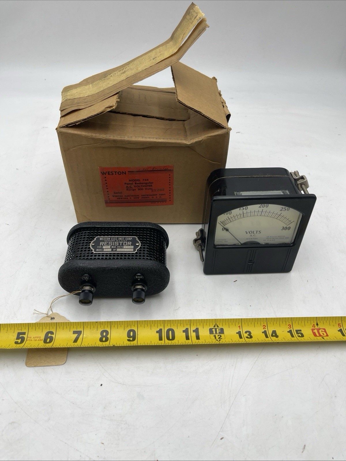 Antique Weston Model 744 Panel Rectangular A-C Voltmeter Range 300 Volts-21282!!
