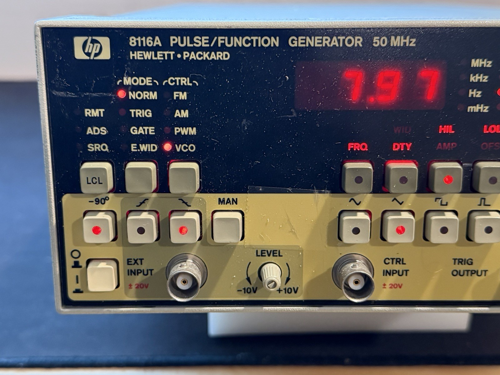 HP 8116A Pulse Function Generator 50MHz Hewlett Packard Working