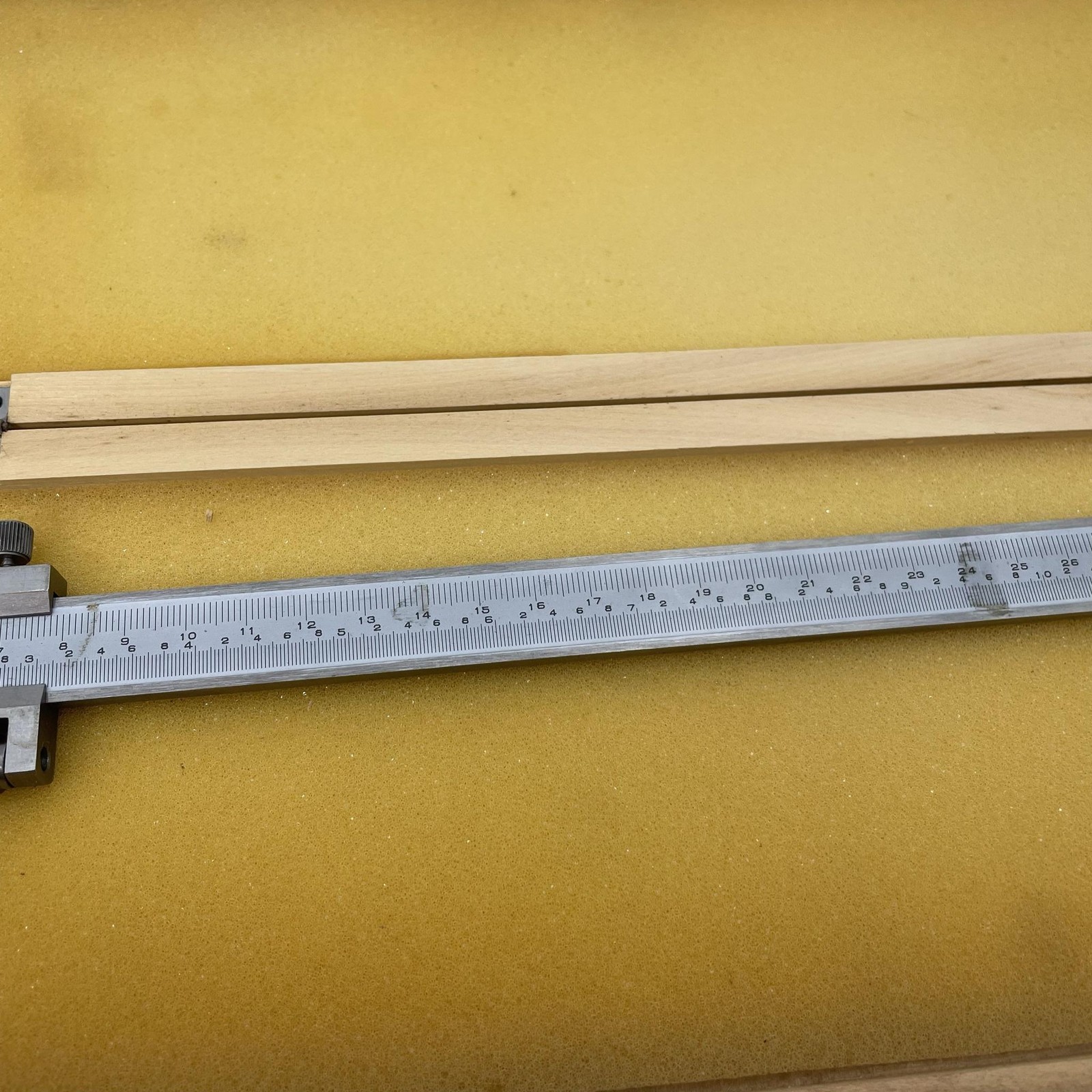 Stainless Vernier Aerospace Caliper 0-300mm 0-12in Wood Case Precision Measuring
