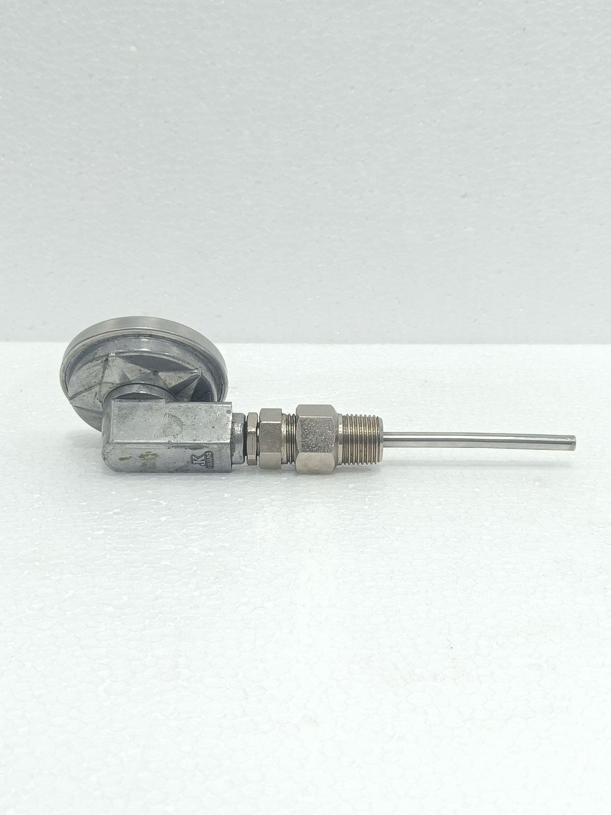 KUMJUNG INDUSTRIAL THERMOMETER 0–120°C – THERMOWELL PROBE–S/N 0602348 FAST SHIP