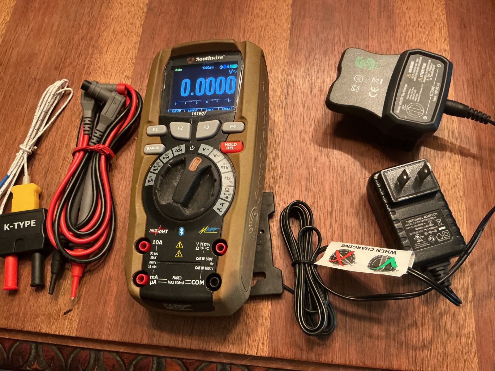Southwire 15190T MaintenancePro Color Screen Multimeter w/ Mobile App, Tested