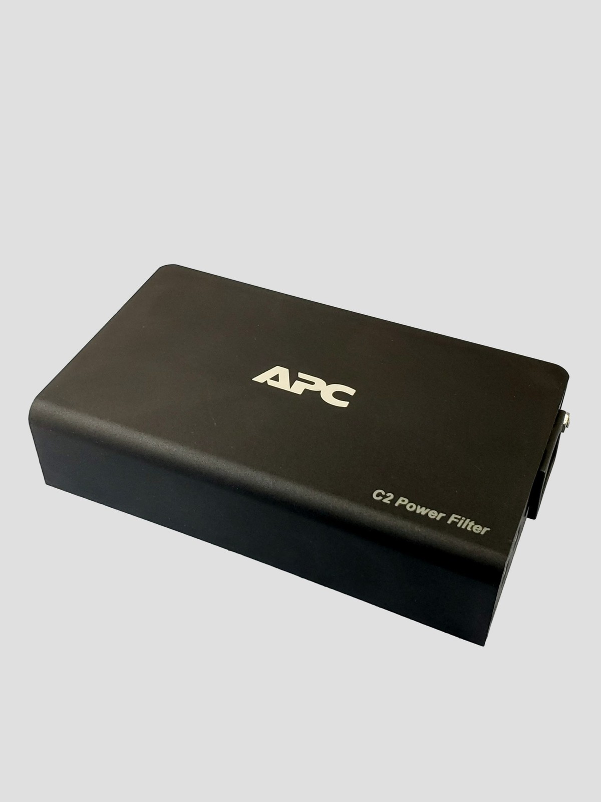 APC C2 power filter with 2 AC/V type outlets 120V 12A