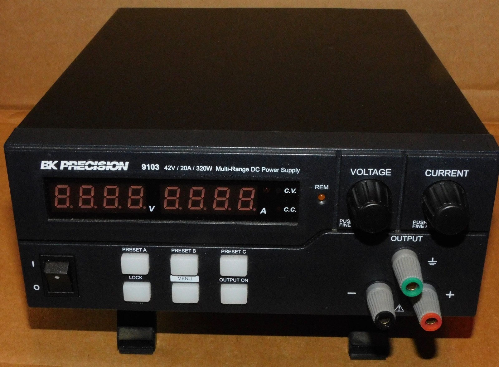 B&K 9103 42V / 20A / 320W Multi Range Range DC Power Supply