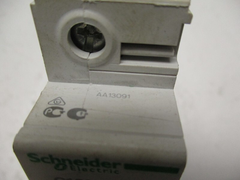 SCHNEIDER ELECTRIC 18438 C120H-C10 10A 230/415V UNMP