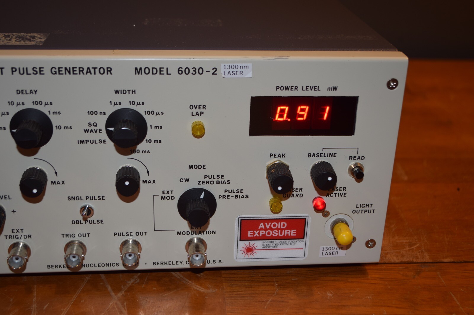 BNC Berkley Nucleonics Corp. 6030-2 6030A Light Pulse Generator