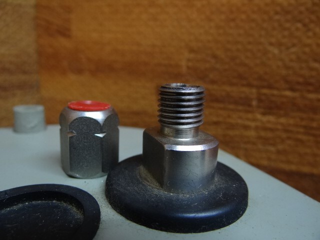 4 1/2″ Taylor Pressure Gauge 1000-3000 psi Set Pointer LB 1/4″ Bite Connection