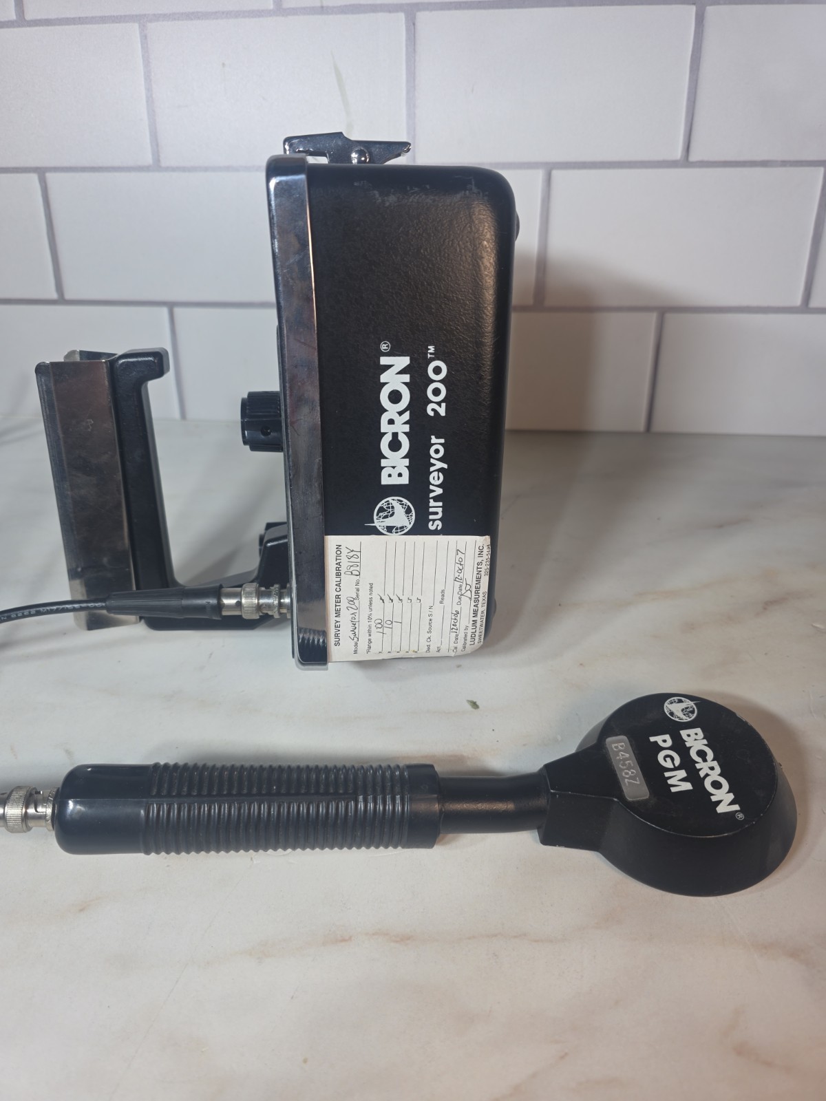 Bicron Surveyor 200 Meter Geiger Counter With Pancake Probe